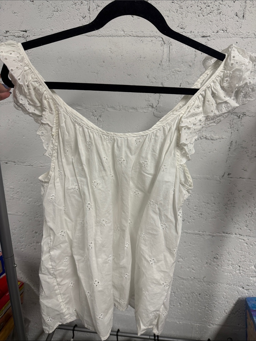Women's White Eyelet Ruffle Sleeve Top GAP Size Medium
